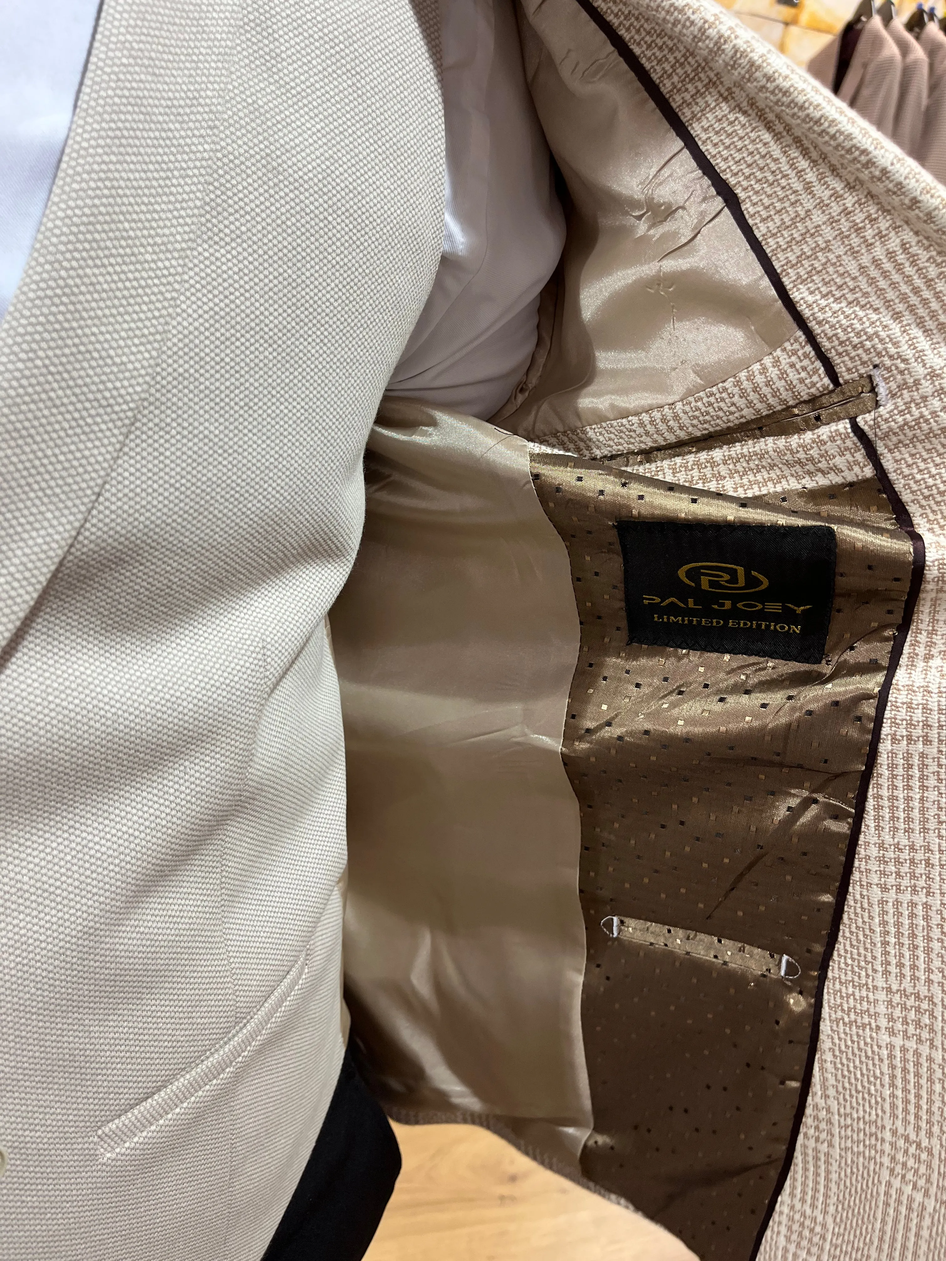 Banks - Cream/Beige 3 Piece Suit
