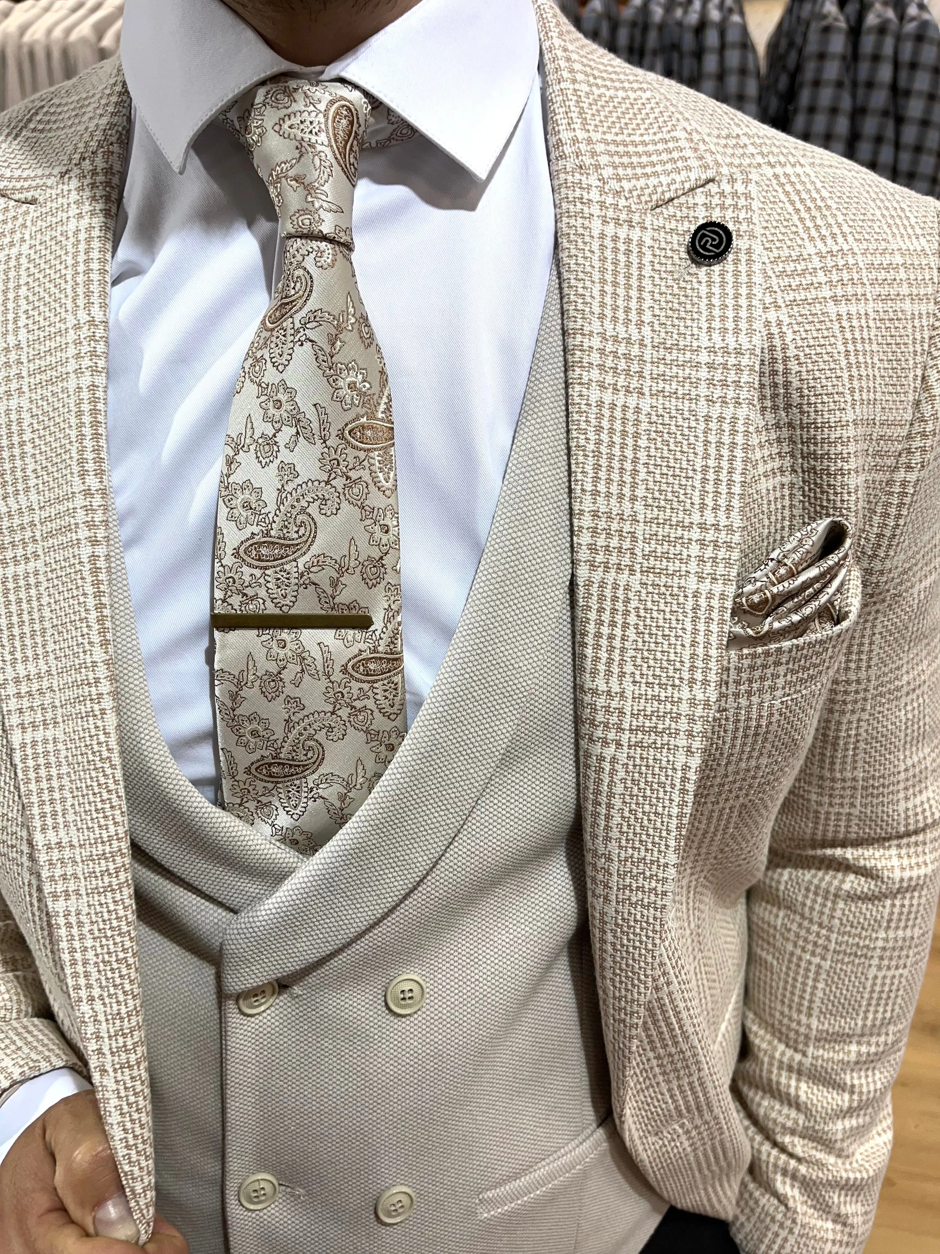 Banks - Cream/Beige 3 Piece Suit