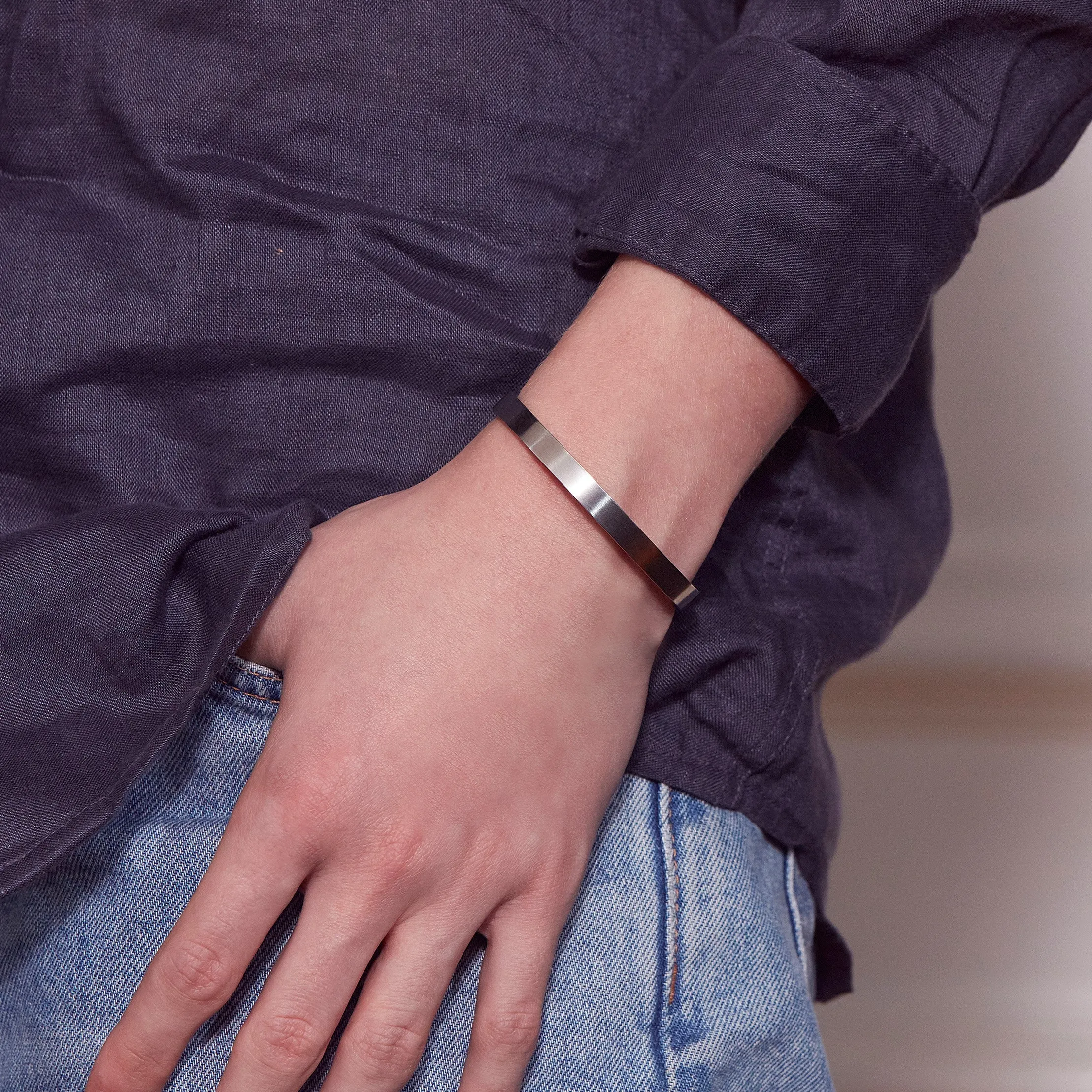 Cary Bangle Matt Steel